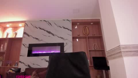 Snapshot of isabel_escorcia chatting on February 2025 08:17:01 AM Isabel online show from February 2025 08:17:01 AM