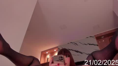 Snapshot of isabel_escorcia chatting on February 2025 09:02:01 AM Isabel online show from February 2025 09:02:01 AM