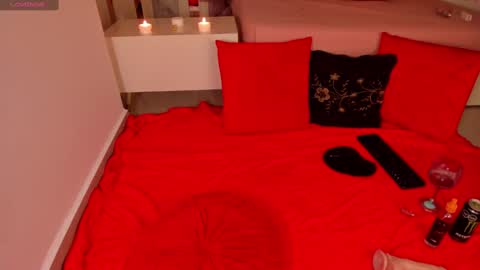 Snapshot of isabel_escorcia chatting on March 2025 05:22:02 AM Isabel online show from March 2025 05:22:02 AM