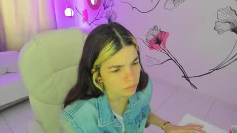 Snapshot of isabela_fiorelli chatting on November 2025 01:11:02 PM isabela_fiorelli online show from November 2025 01:11:02 PM