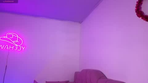 Snapshot of isabela_tay chatting on July 2026 11:48:01 AM ISABELA online show from July 2026 11:48:01 AM
