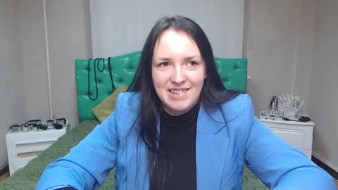 IsabelBlackberry online show from December 2024 10:50:02 AM