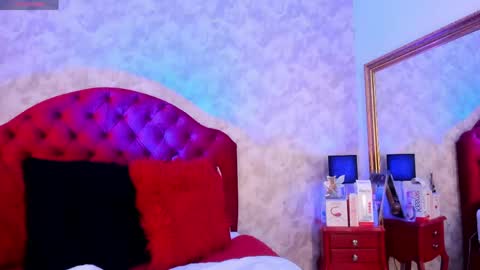 Isabell 13 online show from April 2026 04:47:02 PM