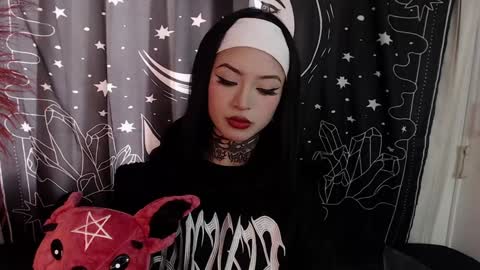 Snapshot of isabella__dark chatting on February 2025 08:49:01 PM    online show from February 2025 08:49:01 PM