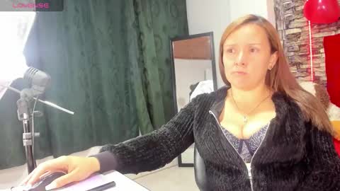 Snapshot of isabella_boom chatting on February 2025 09:24:01 AM isabella_boom online show from February 2025 09:24:01 AM