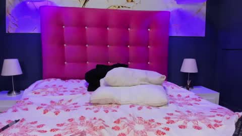 Snapshot of isabella_lovestory chatting on December 2025 08:58:01 PM isabella lovestory online show from December 2025 08:58:01 PM