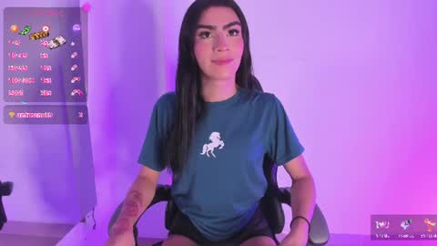 Snapshot of isabella_moon9 chatting on June 2026 11:58:01 AM Isabella Moon9 online show from June 2026 11:58:01 AM