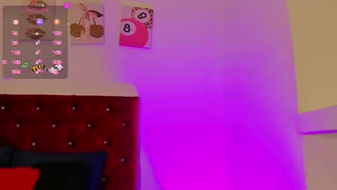 Snapshot of isabella_moon9 chatting on July 2026 12:42:02 PM Isabella Moon9 online show from July 2026 12:42:02 PM