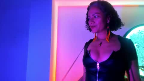 isabella_rosssi1 online show from November 2025 04:46:02 AM