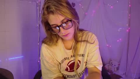 Isabella Rros online show from November 2025 01:49:01 AM