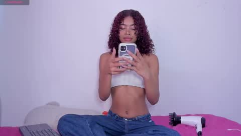 isabella online show from January 2025 10:56:01 PM