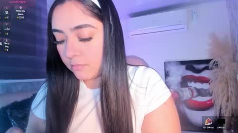 Snapshot of isabellaa23 chatting on November 2025 12:42:01 PM isabellaa23 online show from November 2025 12:42:01 PM