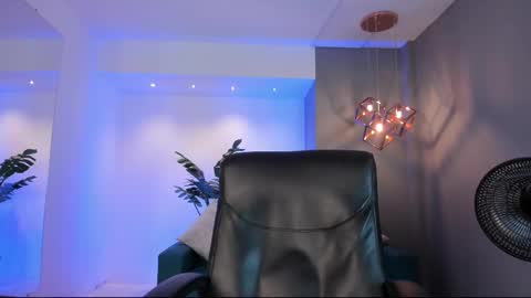 Snapshot of isabellaajoness chatting on March 2025 09:18:02 PM Isabella Everyday From 0530 to 1430 Col Time online show from March 2025 09:18:02 PM