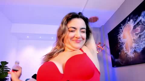 Snapshot of isabellaajoness chatting on April 2026 11:27:01 AM Isabella Everyday From 0530 to 1430 Col Time online show from April 2026 11:27:01 AM