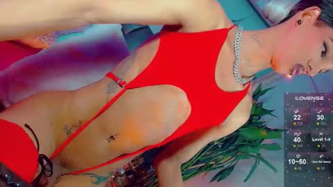 isabellagirs online show from April 2026 05:10:02 PM