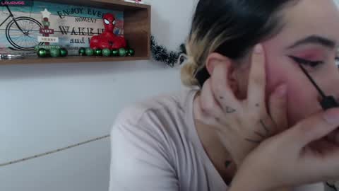 Snapshot of isabellakoff chatting on December 2024 12:07:02 PM Tati - online show from December 2024 12:07:02 PM