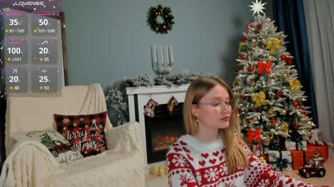 Snapshot of isabellatorrance chatting on December 2024 06:59:01 PM Bella online show from December 2024 06:59:01 PM