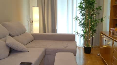 isabellauribe online show from April 2026 11:05:02 AM