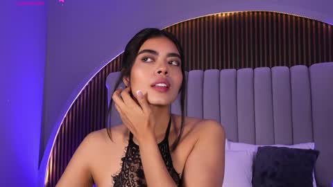 Snapshot of isabellax21 chatting on May 2026 04:09:02 AM Isa online show from May 2026 04:09:02 AM