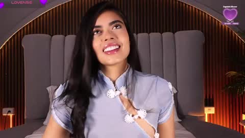 Snapshot of isabellax21 chatting on May 2026 04:18:01 AM Isa online show from May 2026 04:18:01 AM