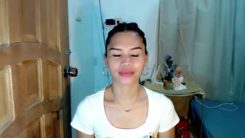 Ysa online show from July 2026 10:25:01 PM