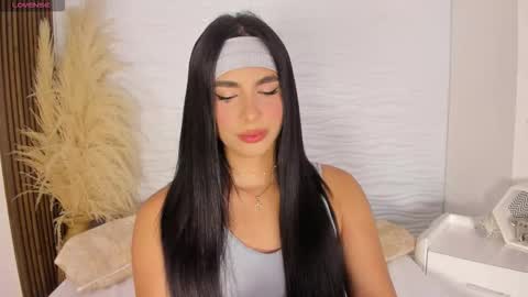 Isa online show from December 2025 10:16:01 PM