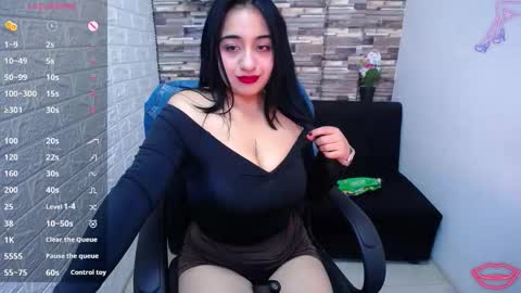Hi there im Isabelsaenzxx online show from October 2025 12:27:01 PM