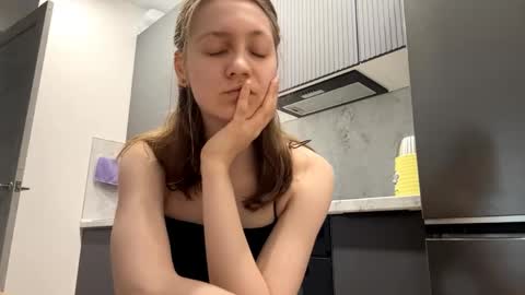 I am Maxine ntmu online show from April 2026 01:48:02 PM