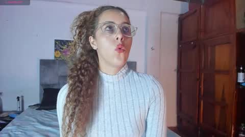 Snapshot of isangel_ chatting on September 2025 03:52:01 AM Isabela online show from September 2025 03:52:01 AM