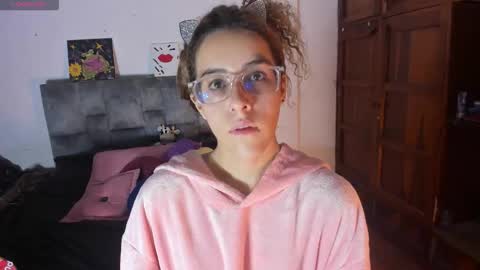 Snapshot of isangel_ chatting on October 2025 07:05:02 AM Isabela online show from October 2025 07:05:02 AM