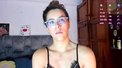 Snapshot of isangel_ chatting on November 2025 09:43:02 AM Isabela online show from November 2025 09:43:02 AM