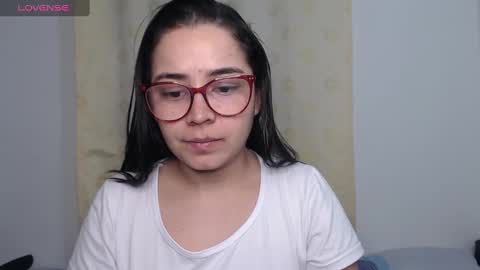 Snapshot of isemma chatting on December 2024 03:43:01 AM Emma online show from December 2024 03:43:01 AM