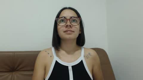 Snapshot of isemma chatting on October 2025 01:39:02 AM Emma online show from October 2025 01:39:02 AM