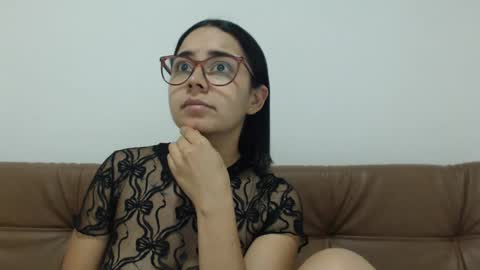 Snapshot of isemma chatting on November 2025 03:07:01 AM Emma online show from November 2025 03:07:01 AM