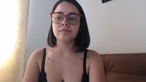 Snapshot of isemma chatting on November 2025 04:17:02 PM Emma online show from November 2025 04:17:02 PM