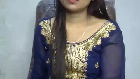 ishika_ishu online show from November 2025 05:15:01 PM