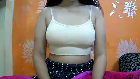 ishika_singh_ online show from December 2024 02:03:02 AM