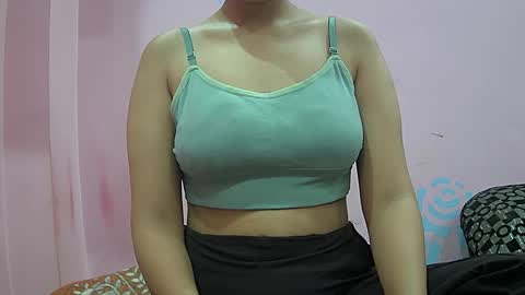 ishika_singh_ online show from March 2026 02:18:01 AM