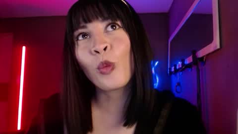 Ana Maria online show from November 2025 05:46:01 PM