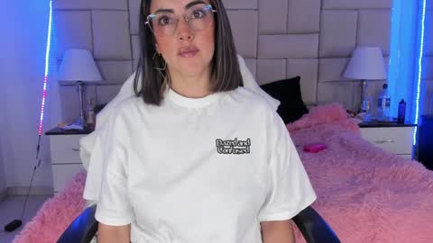 Pauli online show from December 2024 07:11:02 PM