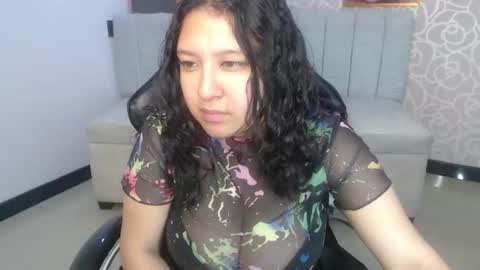 isla_ch online show from July 2026 08:00:02 PM