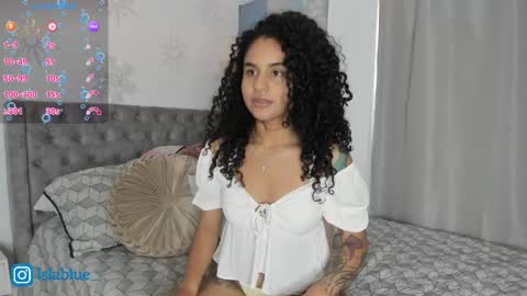 Snapshot of islaa_bluee chatting on March 2026 08:59:02 PM Isla Blue online show from March 2026 08:59:02 PM