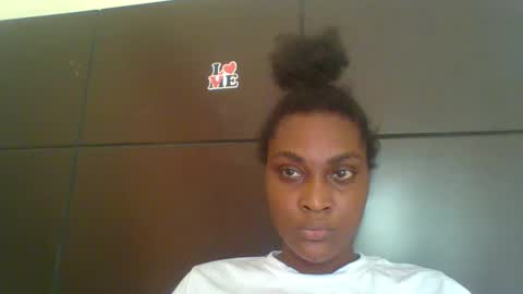 islanddesire390042 online show from September 2025 04:45:01 PM