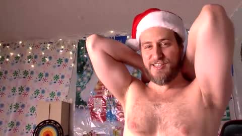 Snapshot of islanddudehawaii chatting on December 2025 12:27:02 AM IslandDudeHawaii online show from December 2025 12:27:02 AM