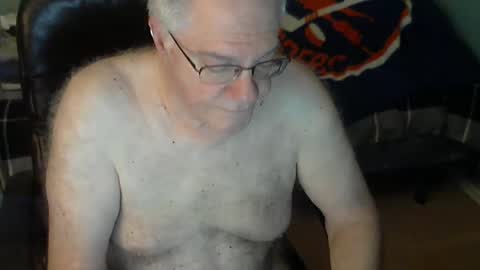 Snapshot of islesman22 chatting on September 2025 09:44:01 AM islesman22 online show from September 2025 09:44:01 AM