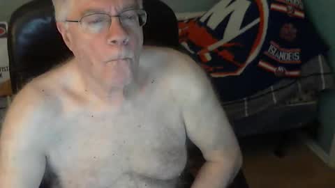 islesman22 online show from April 2026 09:09:01 AM