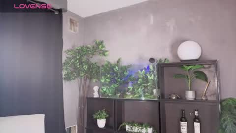 Julyane online show from June 2026 09:28:01 PM