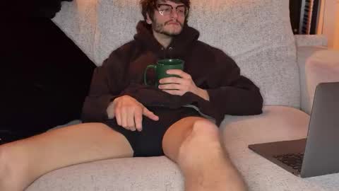 Snapshot of isocialmedia chatting on February 2026 11:13:01 AM isocialmedia online show from February 2026 11:13:01 AM