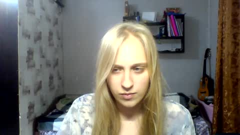 Snapshot of isolli chatting on June 2026 02:41:02 PM Olli online show from June 2026 02:41:02 PM