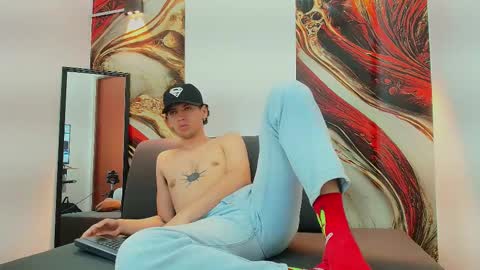 Snapshot of israel_gray chatting on October 2025 08:16:02 PM Israel online show from October 2025 08:16:02 PM